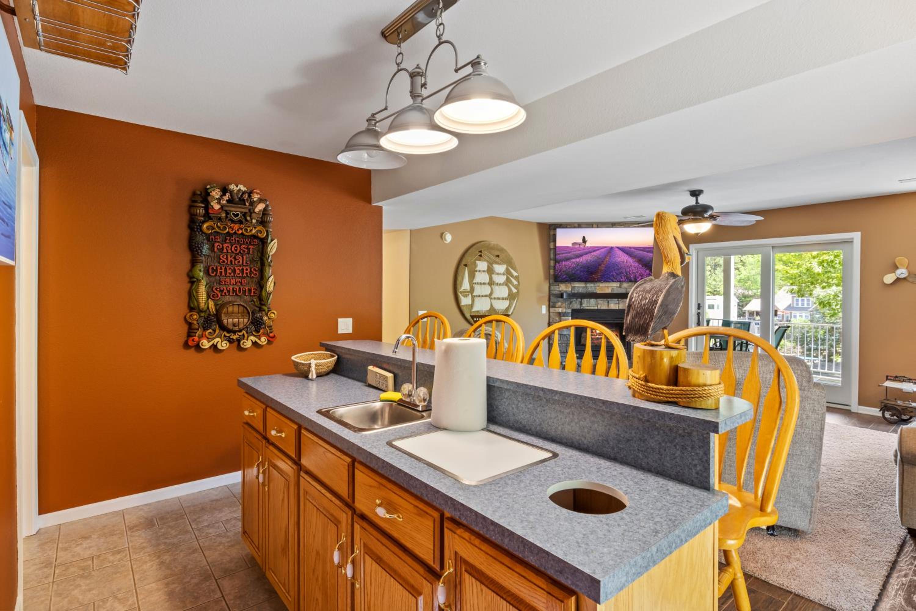 Amazing Game Room with Dock Tram to Huge Dock - Great For Families