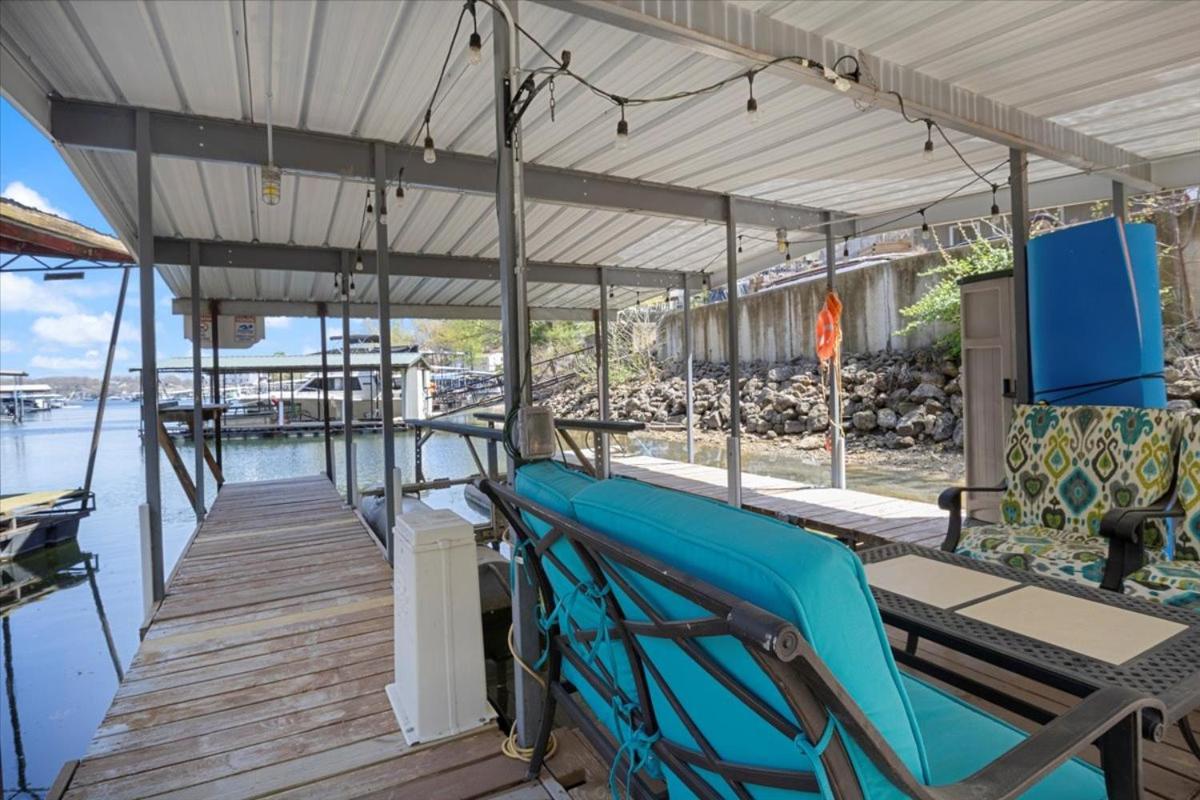 3mm Lake Ozark, Trailer Parking, Dock, Boat Slip, & Amazing Cove Views