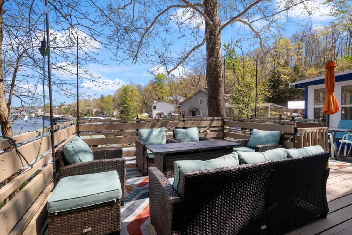 3mm Lake Ozark, Trailer Parking, Dock, Boat Slip, & Amazing Cove Views