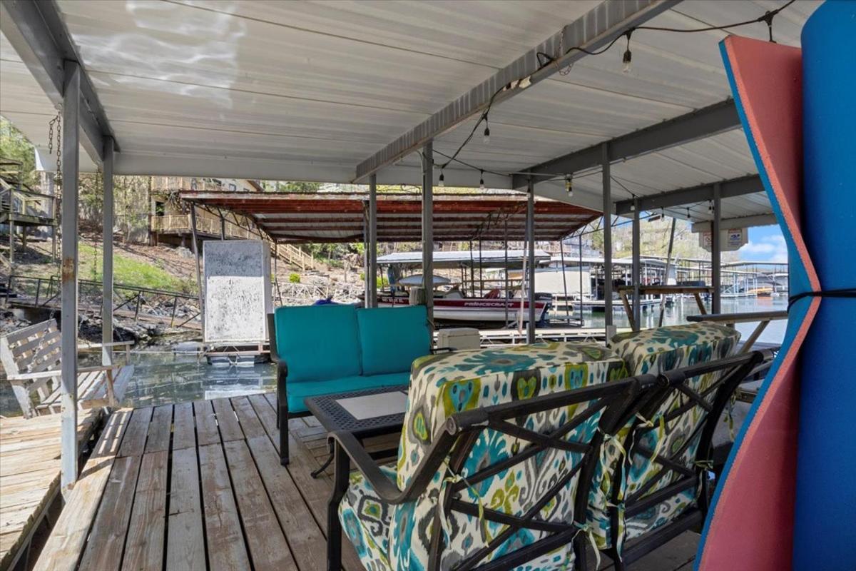 3mm Lake Ozark, Trailer Parking, Dock, Boat Slip, & Amazing Cove Views