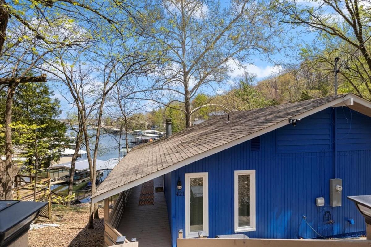 3mm Lake Ozark, Trailer Parking, Dock, Boat Slip, & Amazing Cove Views