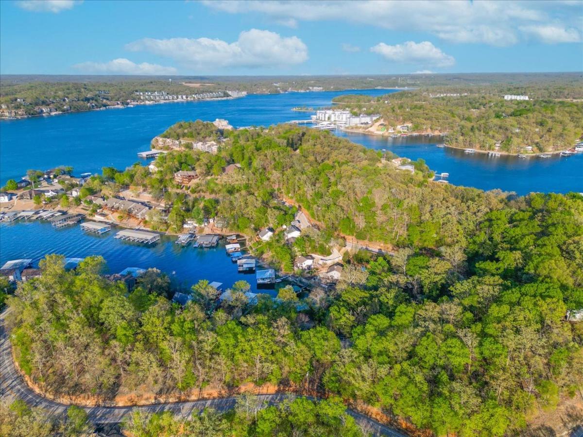 3mm Lake Ozark, Trailer Parking, Dock, Boat Slip, & Amazing Cove Views