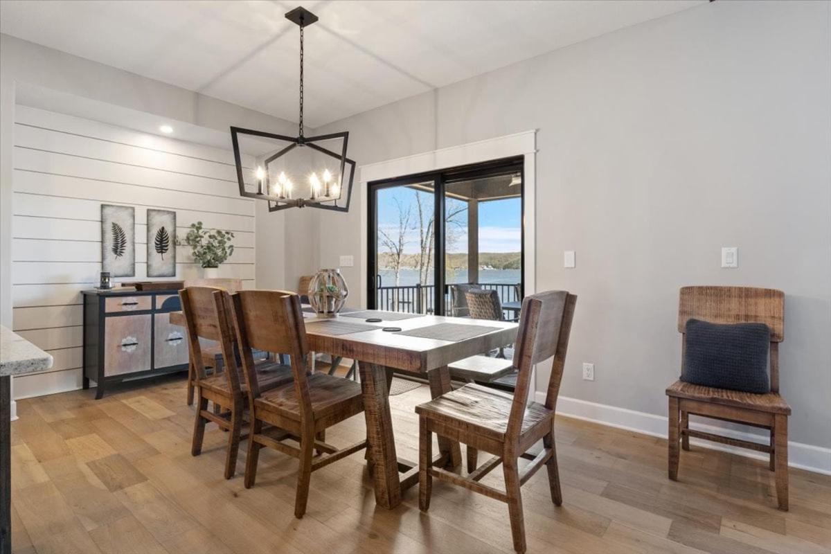 Accessible Lakeside Luxury at the 45mm w/ Private Dock, Sunset Views & More