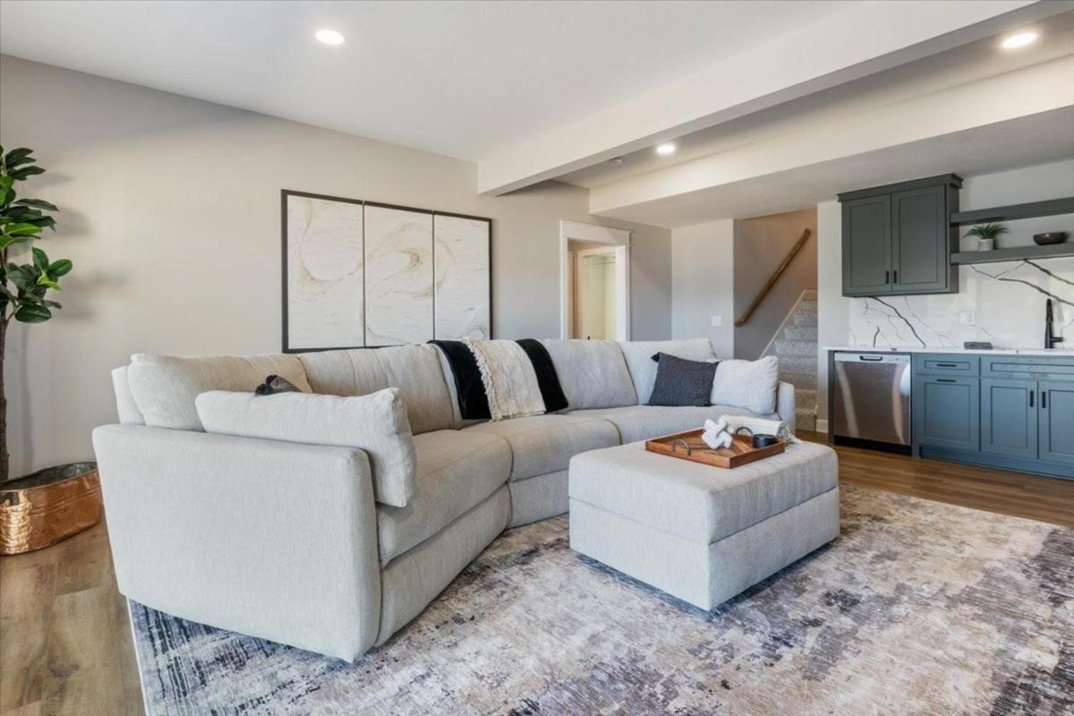 Accessible Lakeside Luxury at the 45mm w/ Private Dock, Sunset Views & More