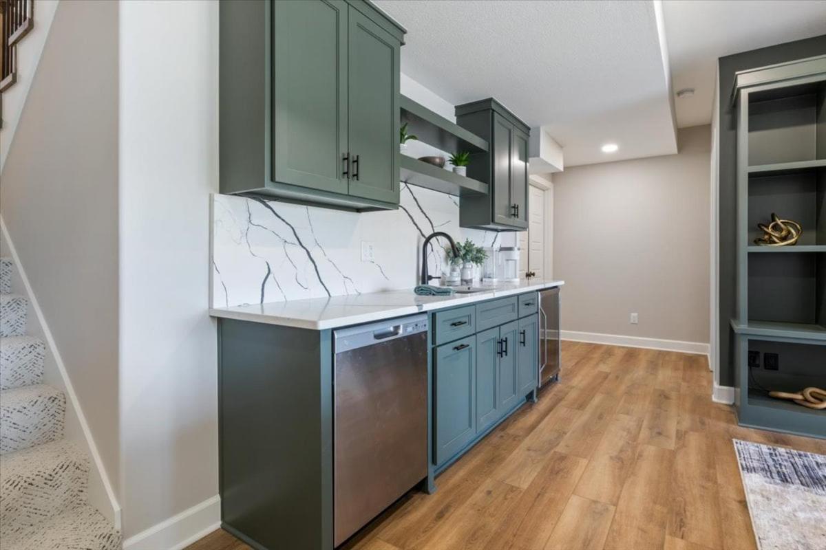 Accessible Lakeside Luxury at the 45mm w/ Private Dock, Sunset Views & More