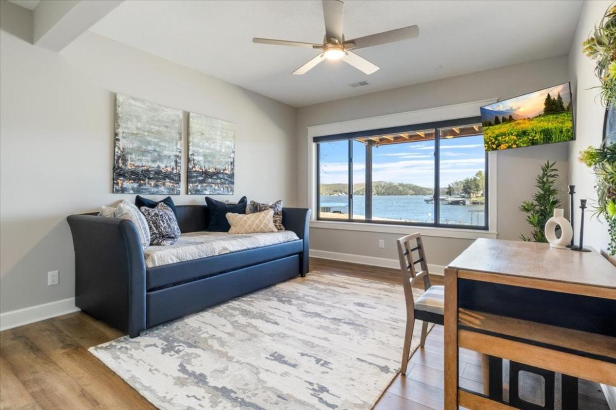 Accessible Lakeside Luxury at the 45mm w/ Private Dock, Sunset Views & More