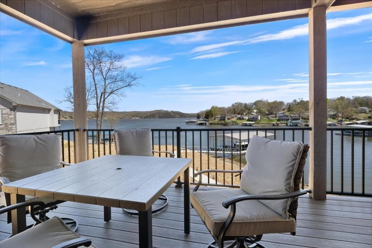 Accessible Lakeside Luxury at the 45mm w/ Private Dock, Sunset Views & More