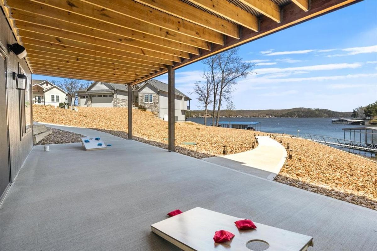 Accessible Lakeside Luxury at the 45mm w/ Private Dock, Sunset Views & More
