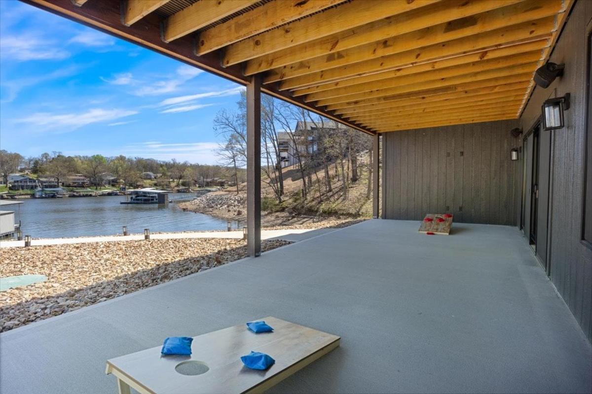 Accessible Lakeside Luxury at the 45mm w/ Private Dock, Sunset Views & More