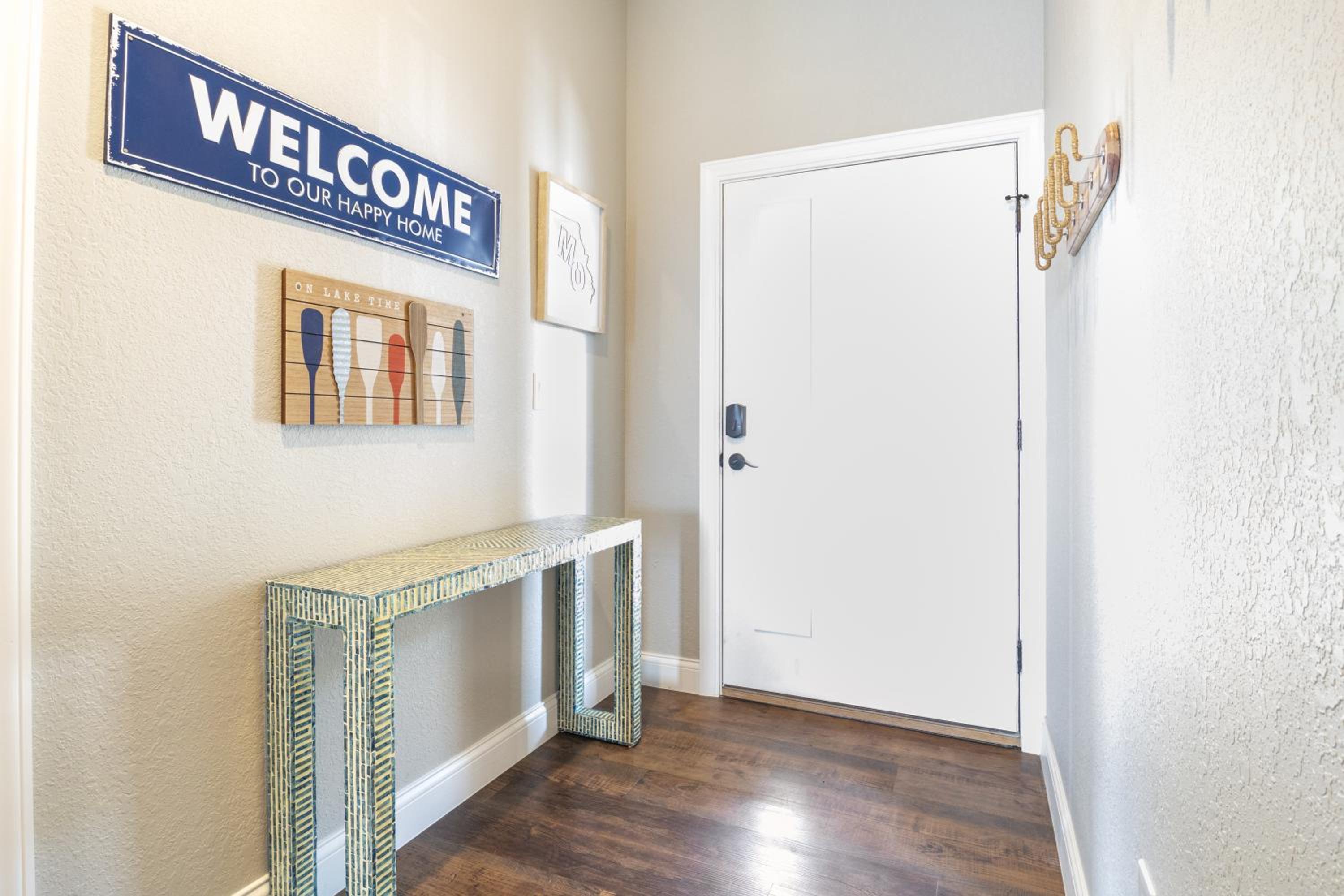 Amazing Top Floor Condo at Topsider Resort Community
