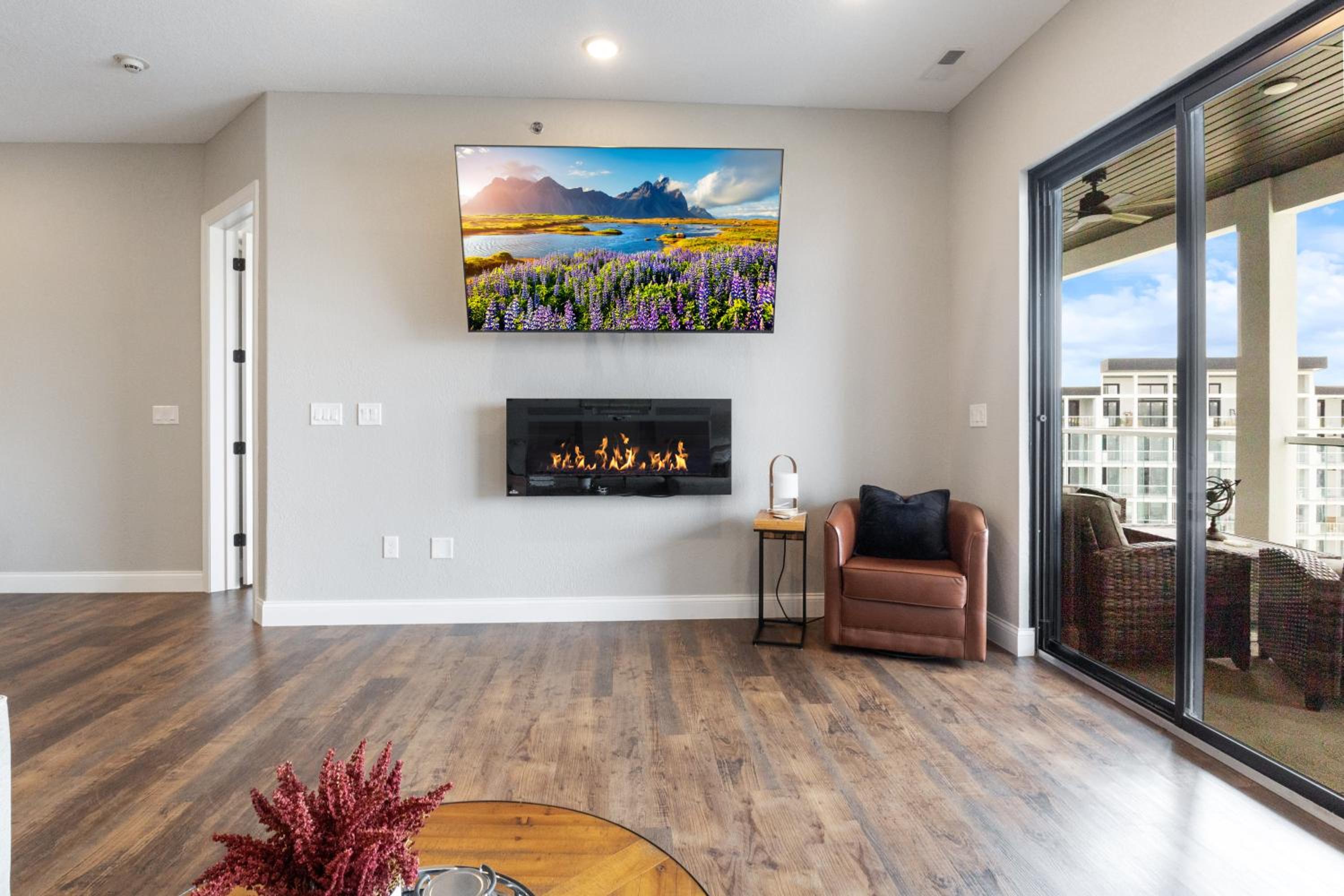 Amazing Top Floor Condo at Topsider Resort Community
