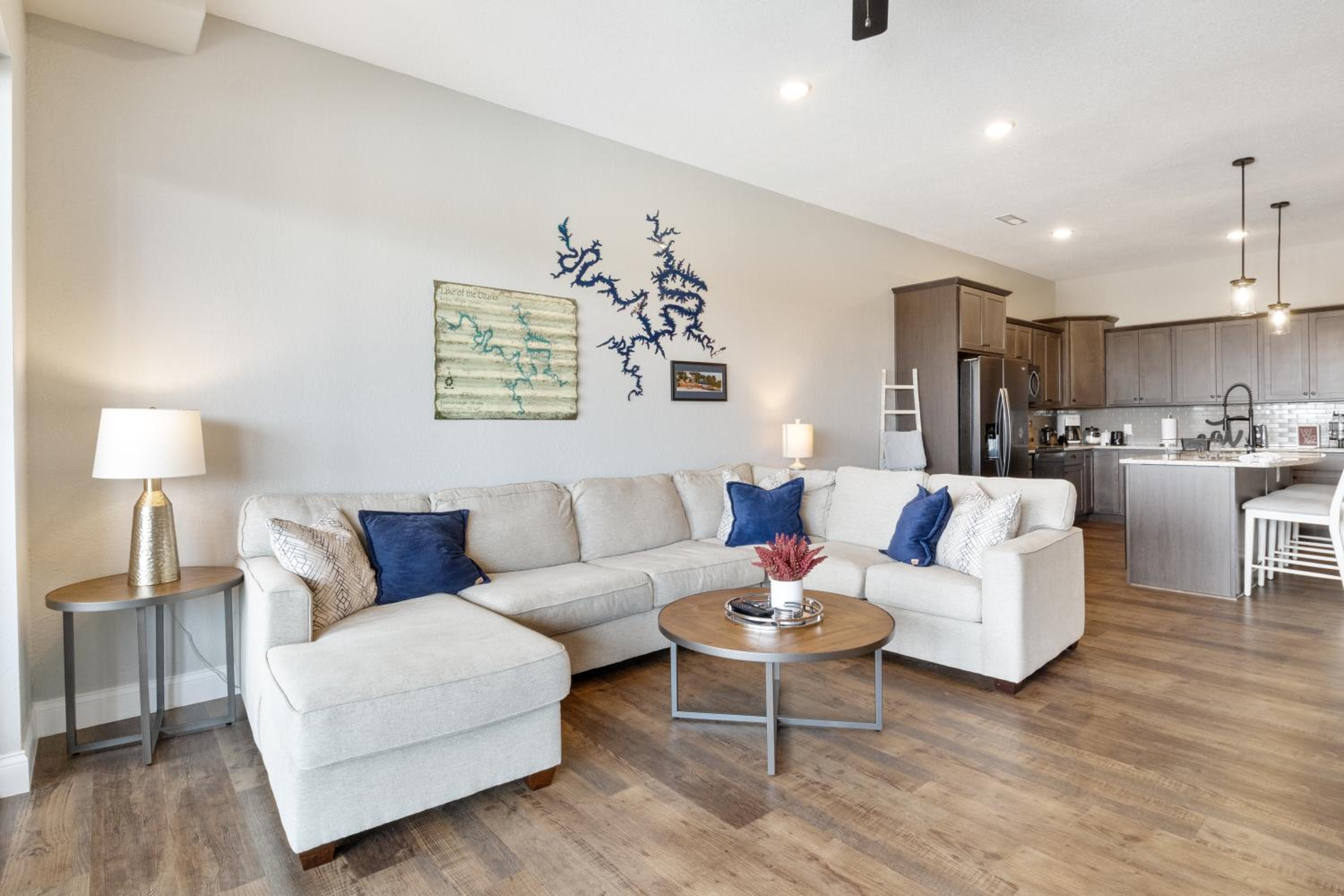 Amazing Top Floor Condo at Topsider Resort Community