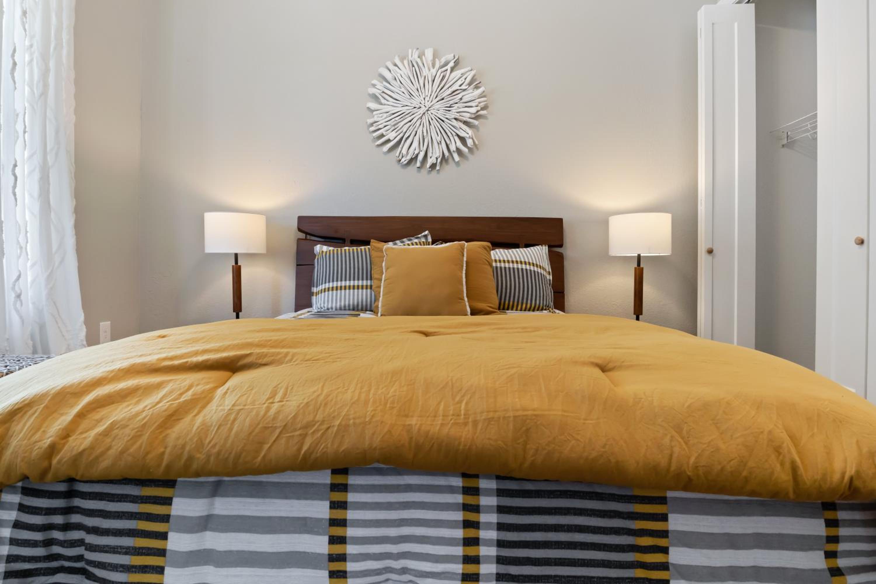 Amazing Top Floor Condo at Topsider Resort Community