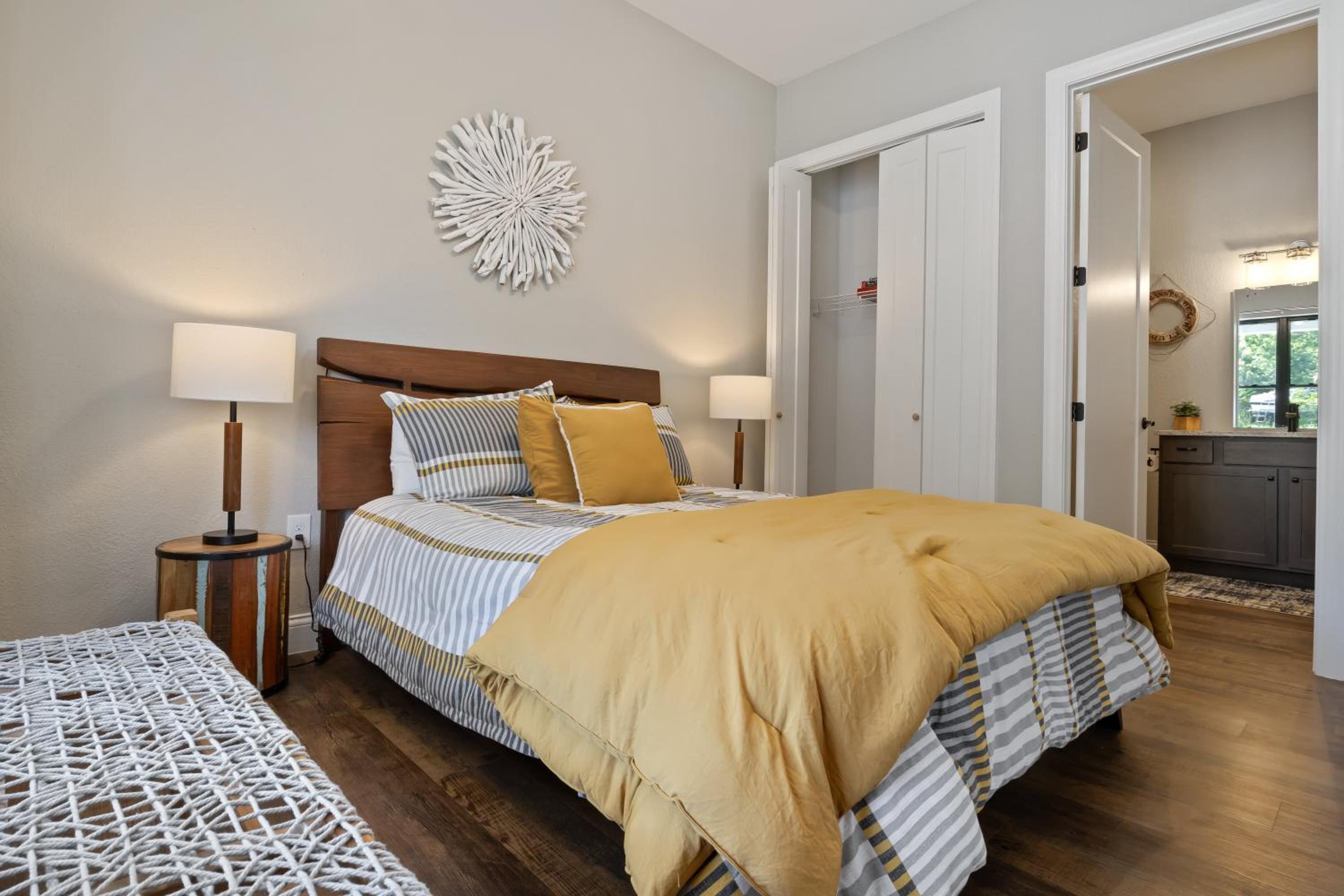 Amazing Top Floor Condo at Topsider Resort Community