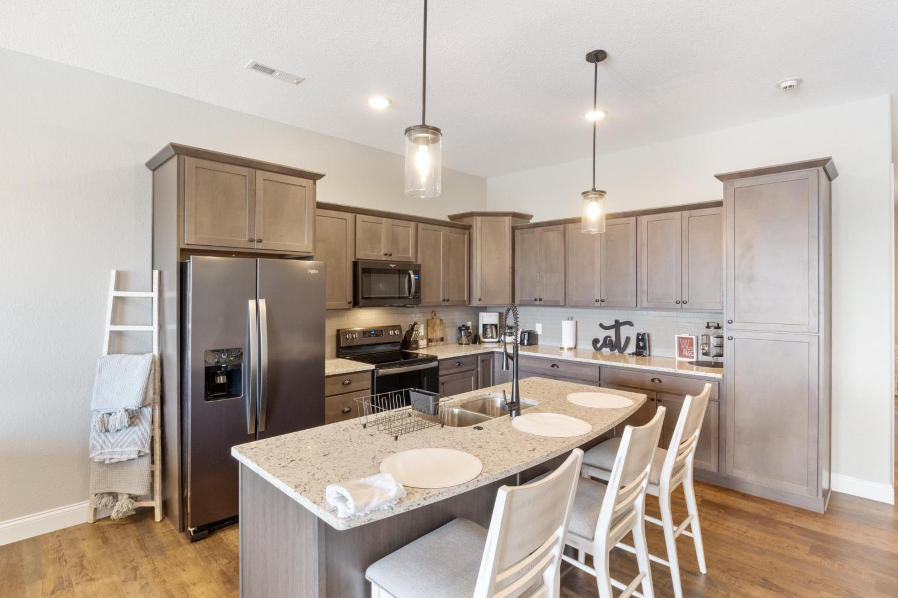 Amazing Top Floor Condo at Topsider Resort Community
