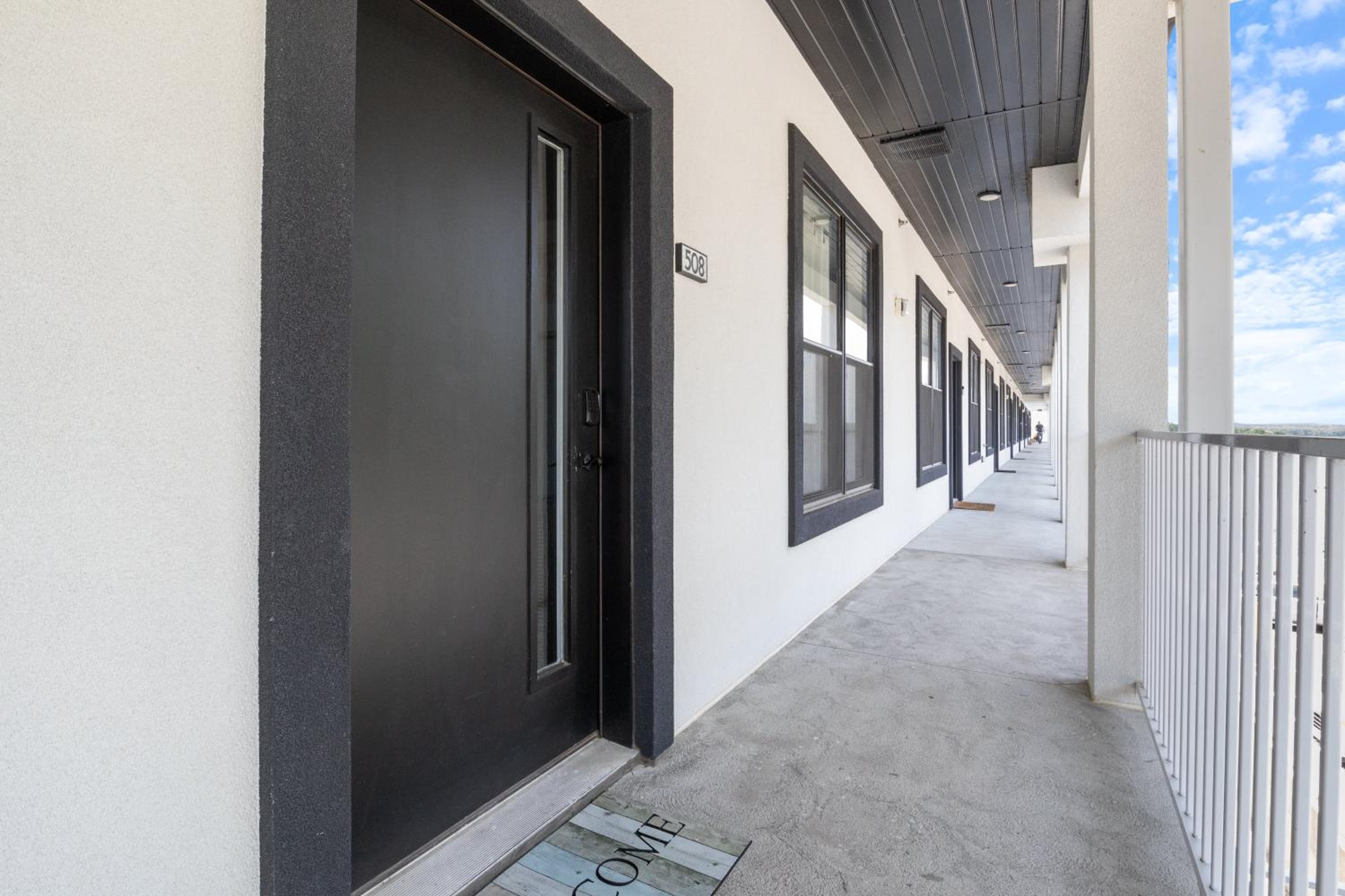Amazing Top Floor Condo at Topsider Resort Community