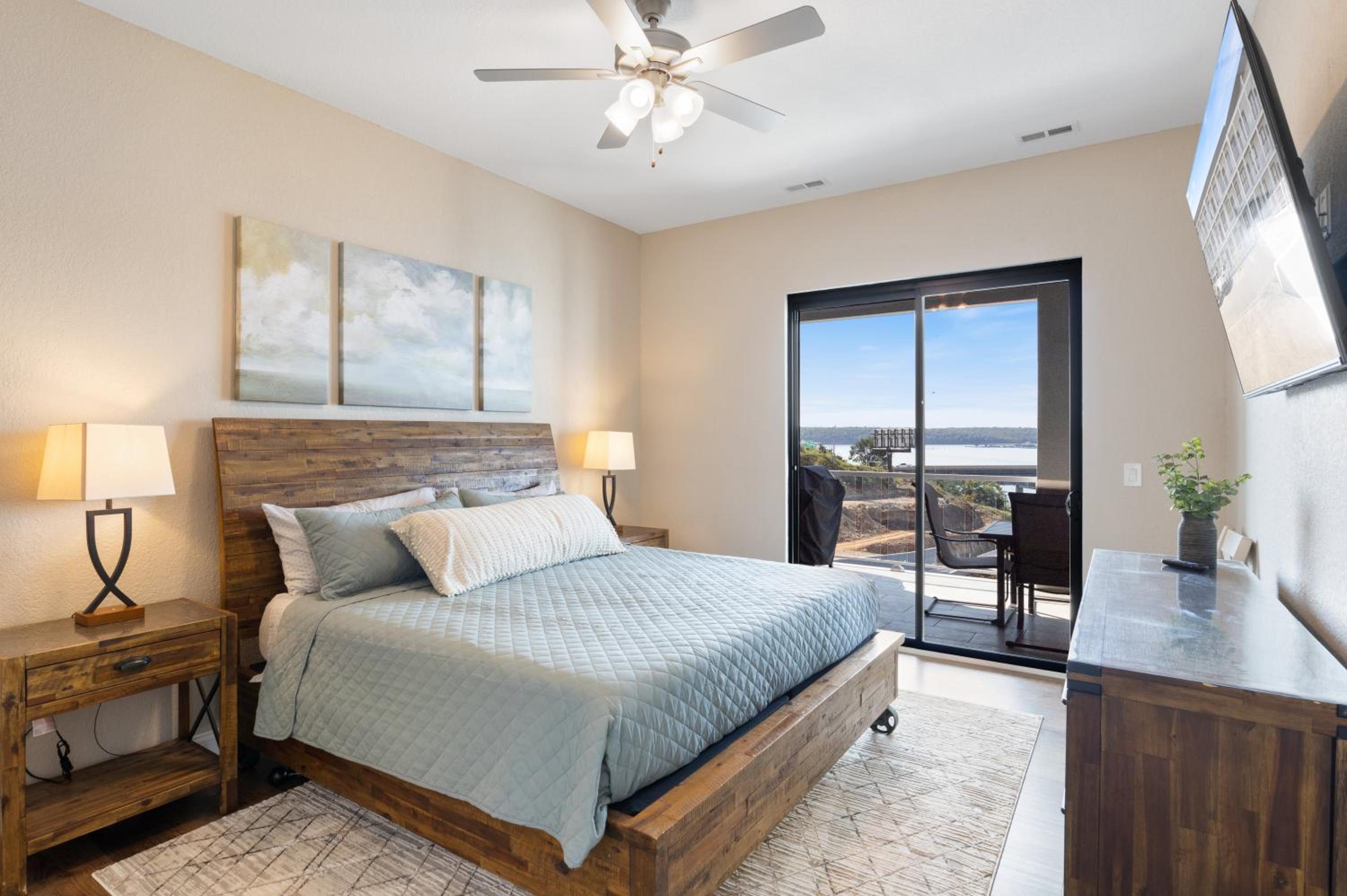Brand New Complex, Central Location, Amazing Views