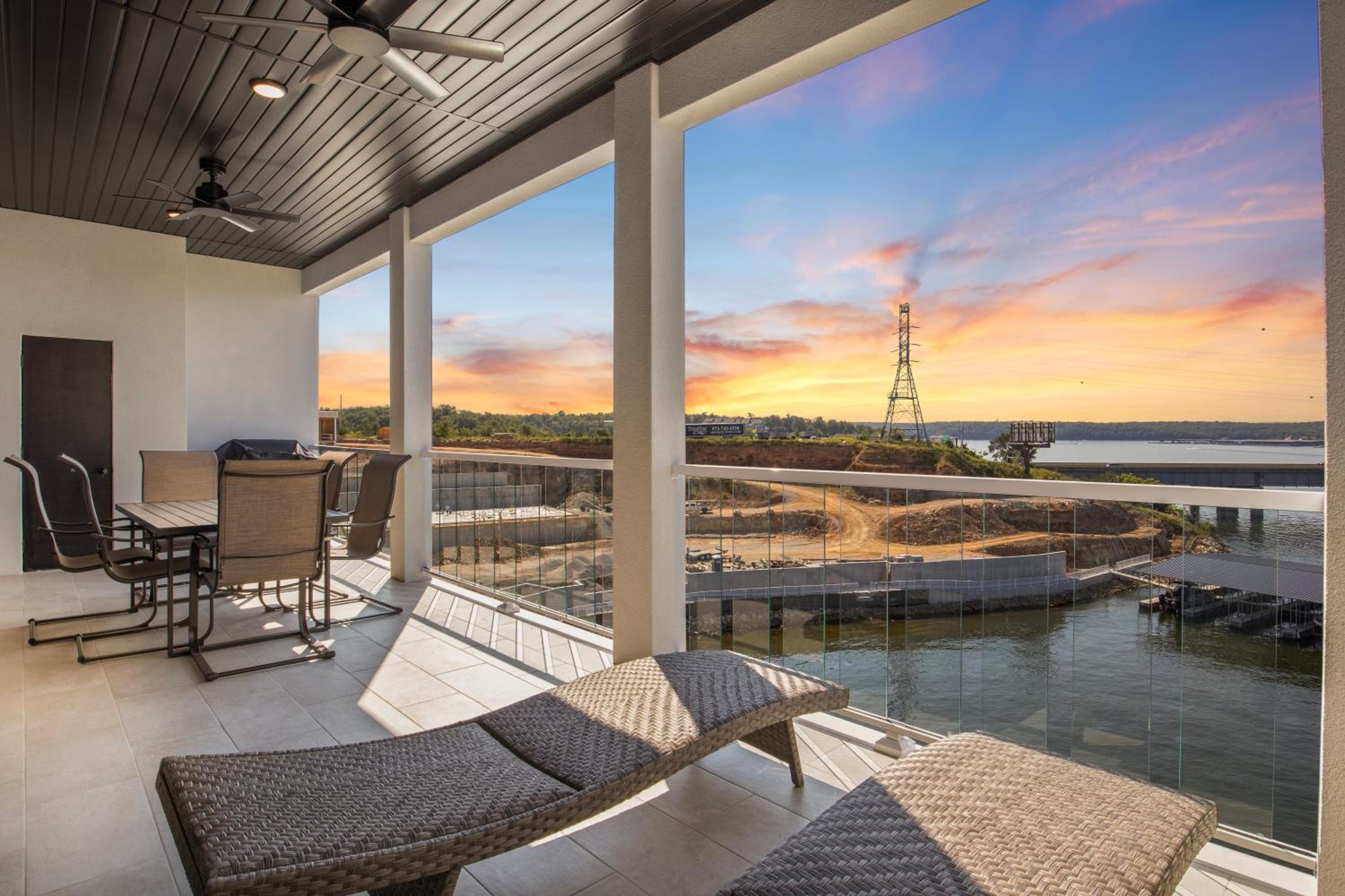 Brand New Complex, Central Location, Amazing Views