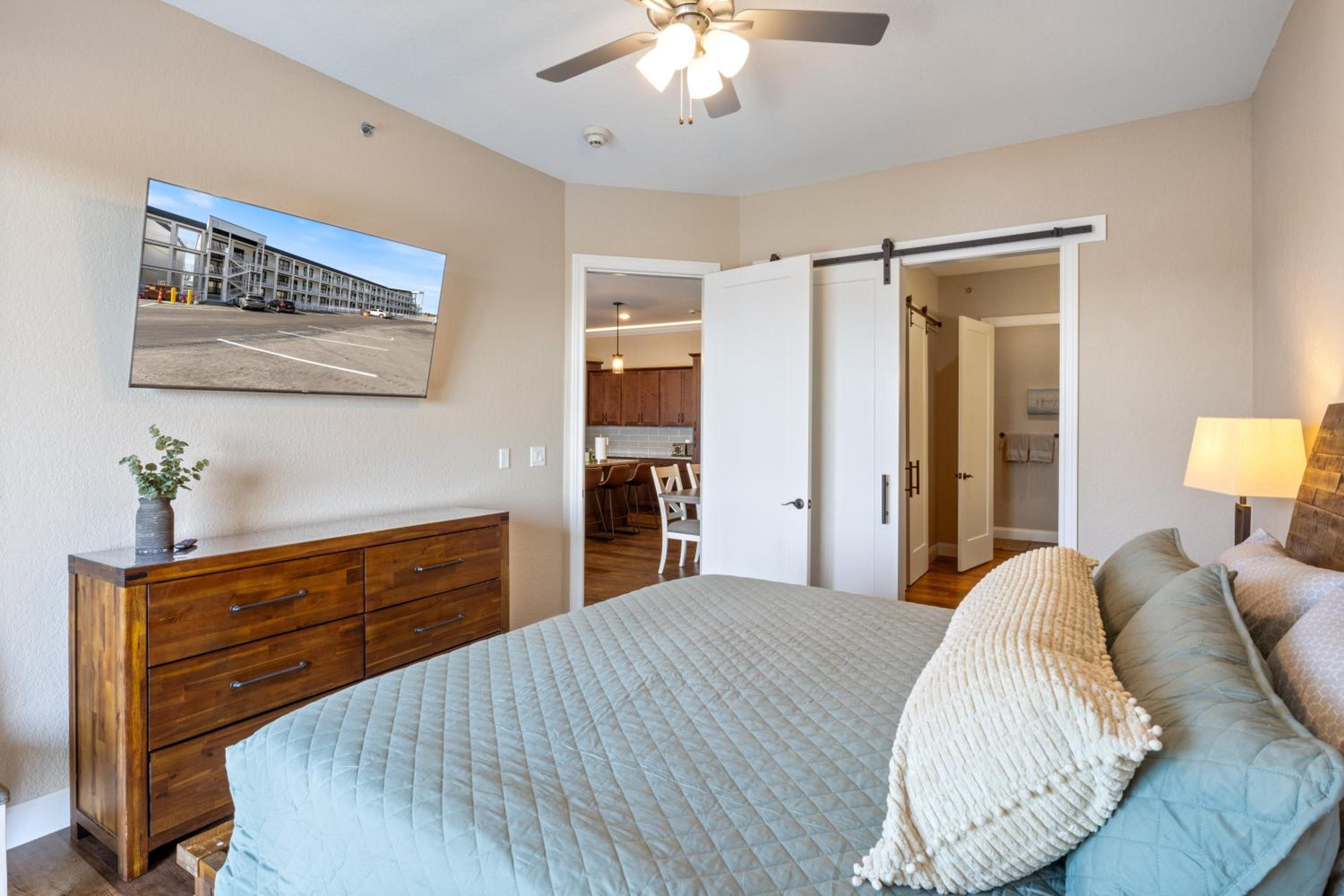Brand New Complex, Central Location, Amazing Views