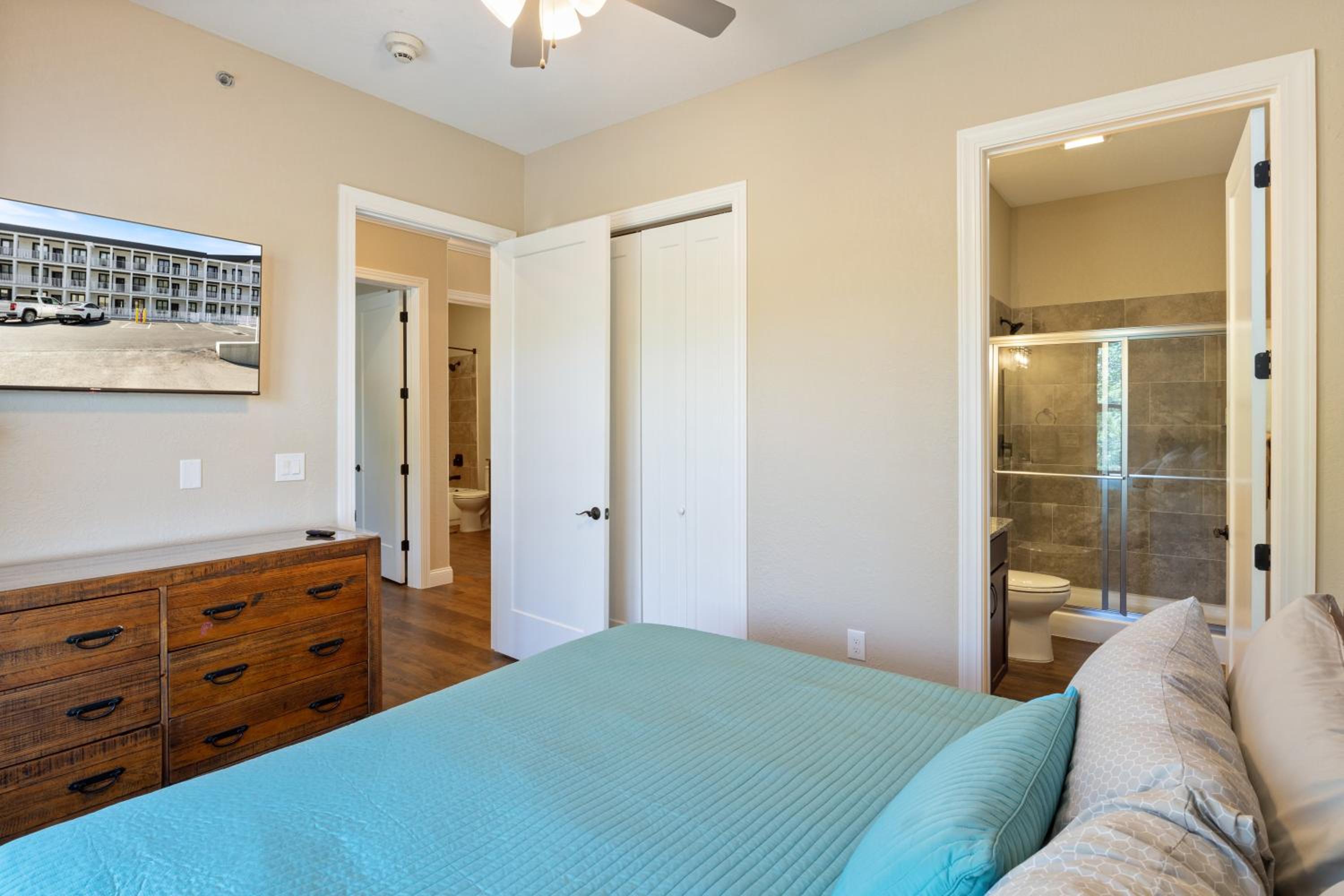 Brand New Complex, Central Location, Amazing Views