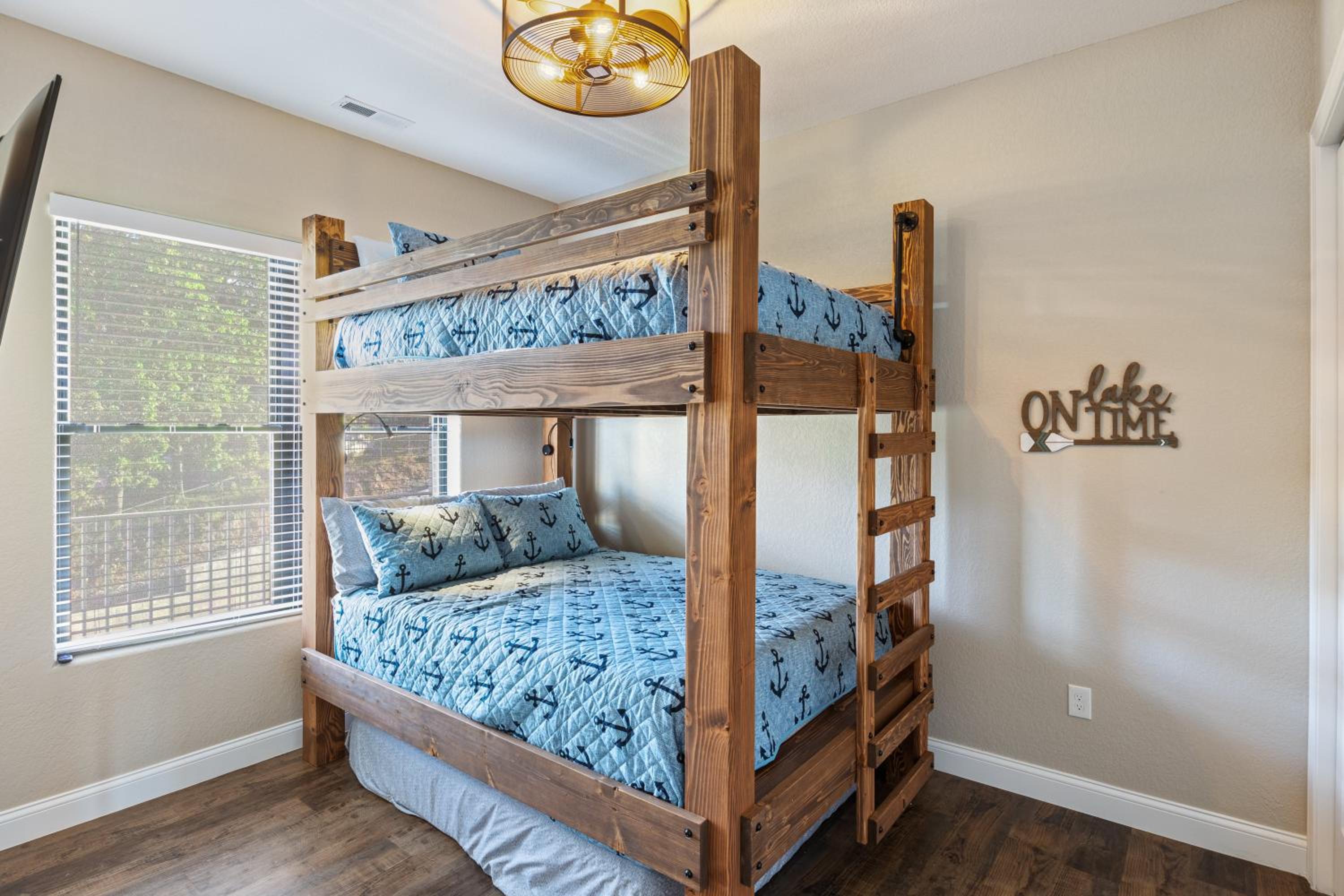 Brand New Complex, Central Location, Amazing Views