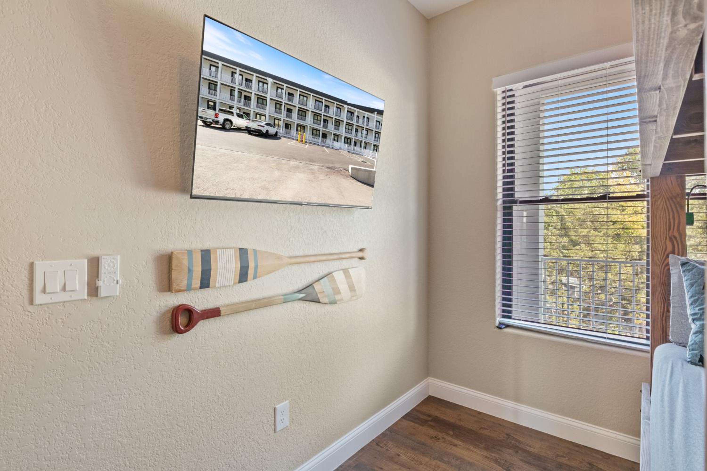 Brand New Complex, Central Location, Amazing Views