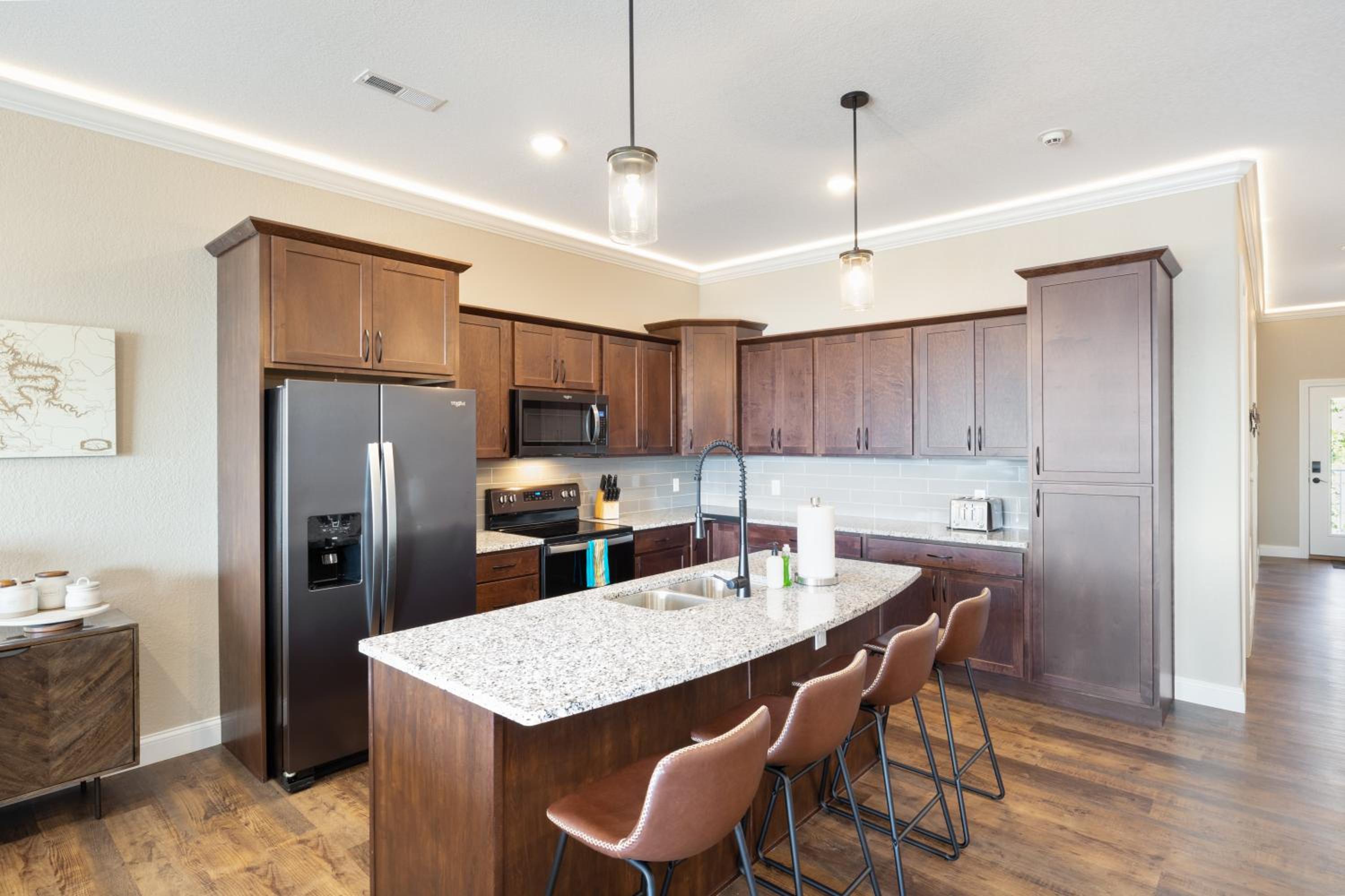 Brand New Complex, Central Location, Amazing Views