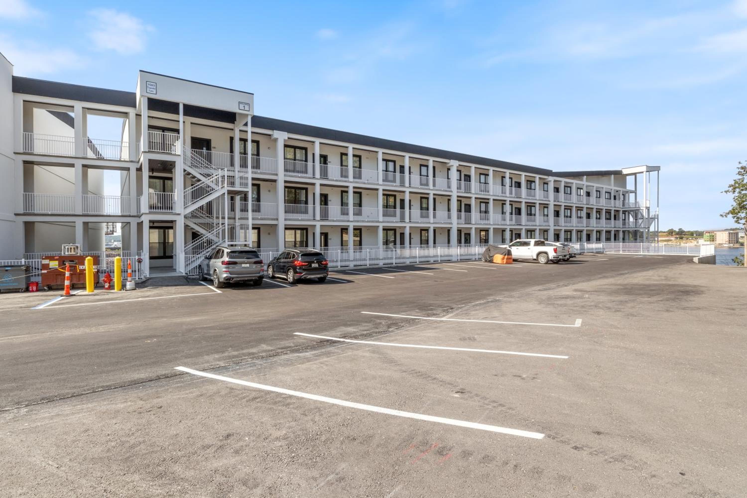 Brand New Complex, Central Location, Amazing Views