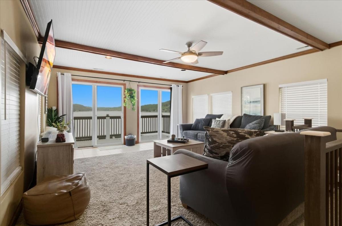 Breathtaking Views, Private Dock, Pure Relaxation