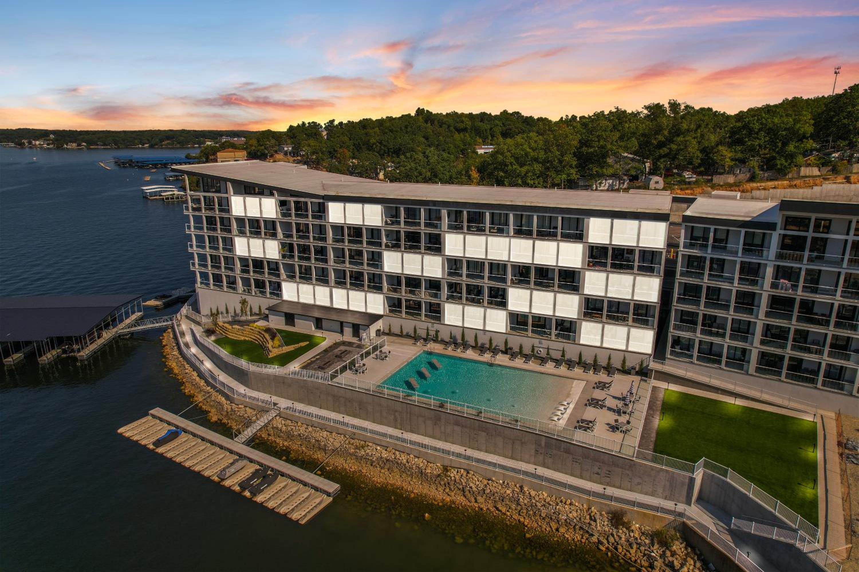 Brand New Complex, Central Location, Amazing Views