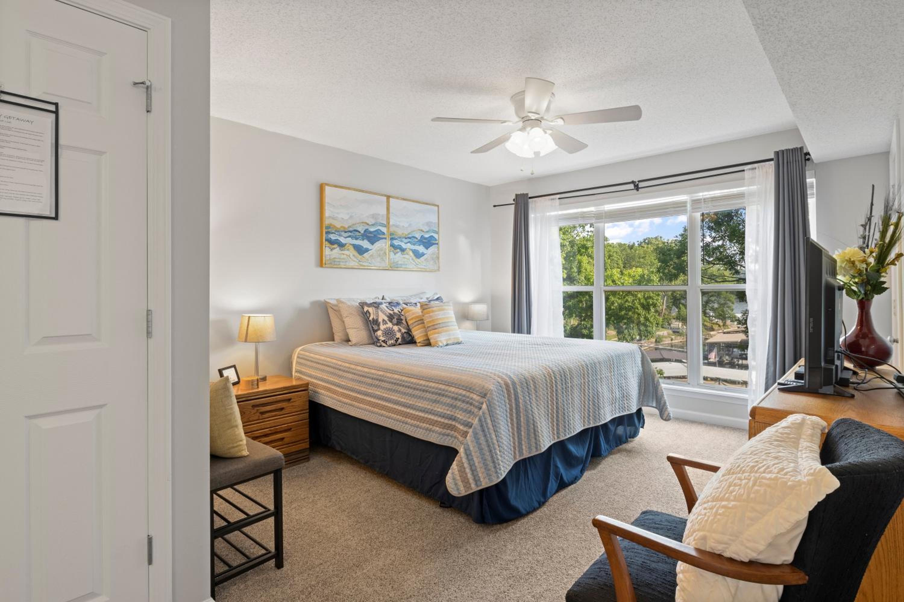 Dream Condo with Perfect Location for All The Fun!