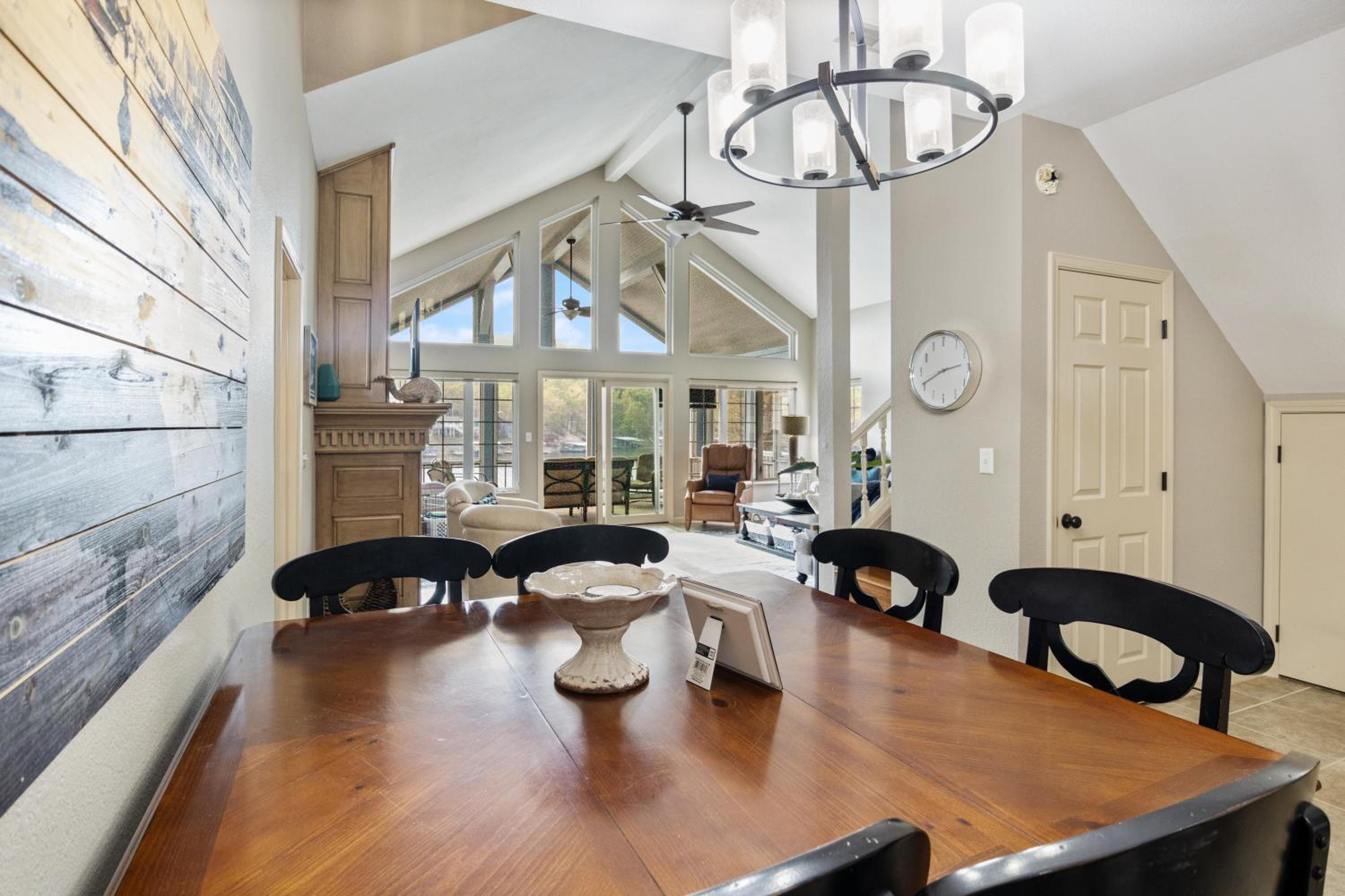 Family-Friendly, Dock Enjoyment, Kayaks, Lake View