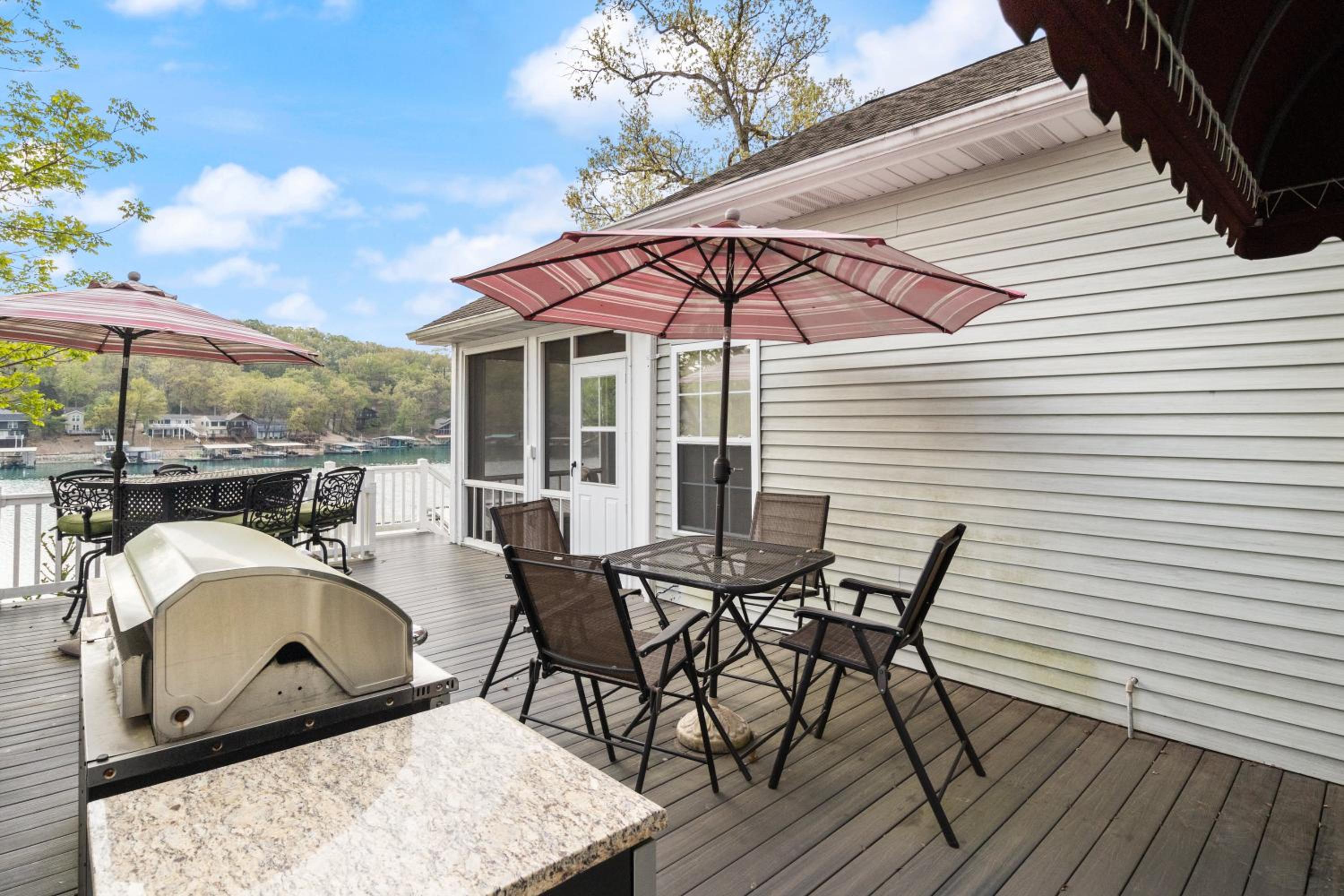 Family-Friendly, Dock Enjoyment, Kayaks, Lake View