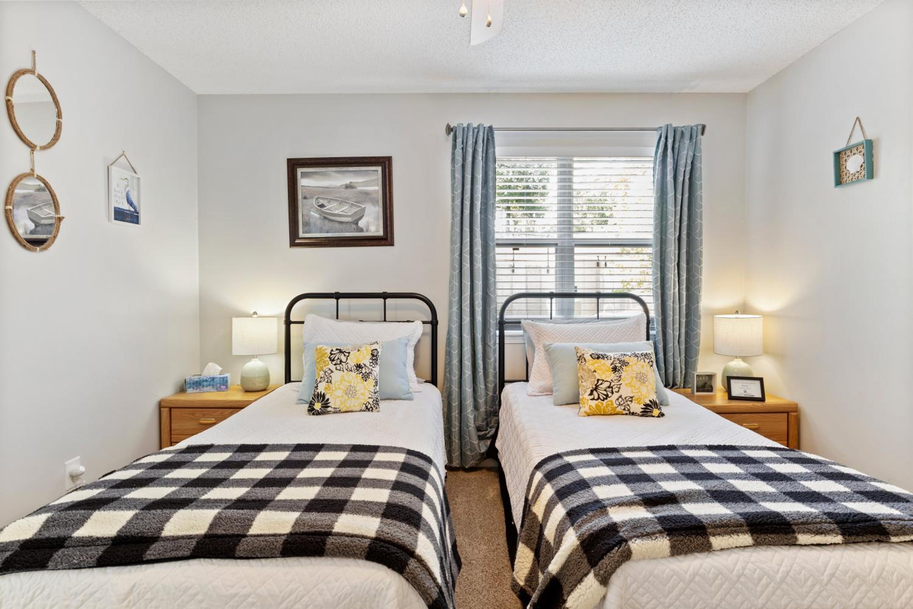 Dream Condo with Perfect Location for All The Fun!