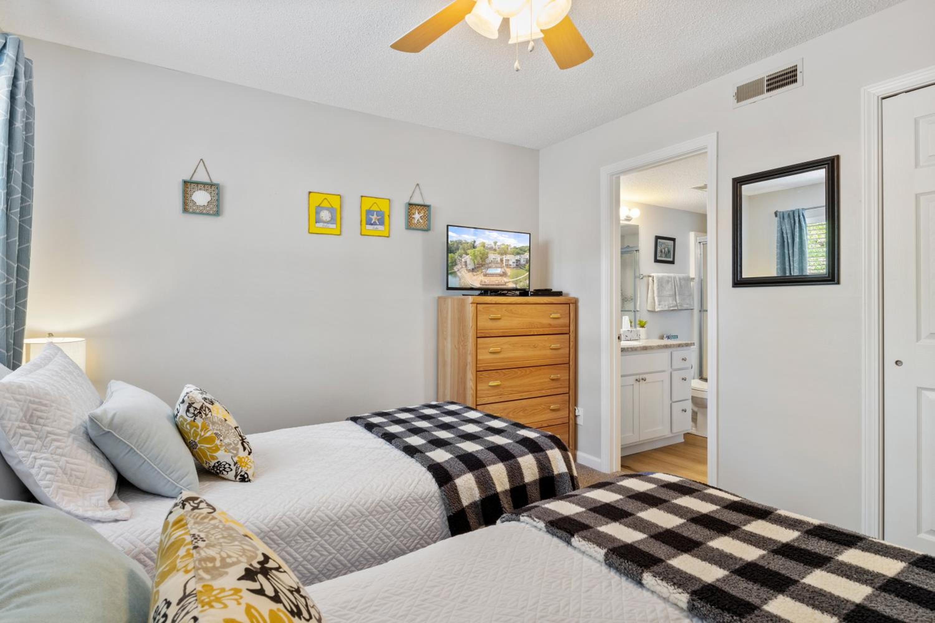 Dream Condo with Perfect Location for All The Fun!