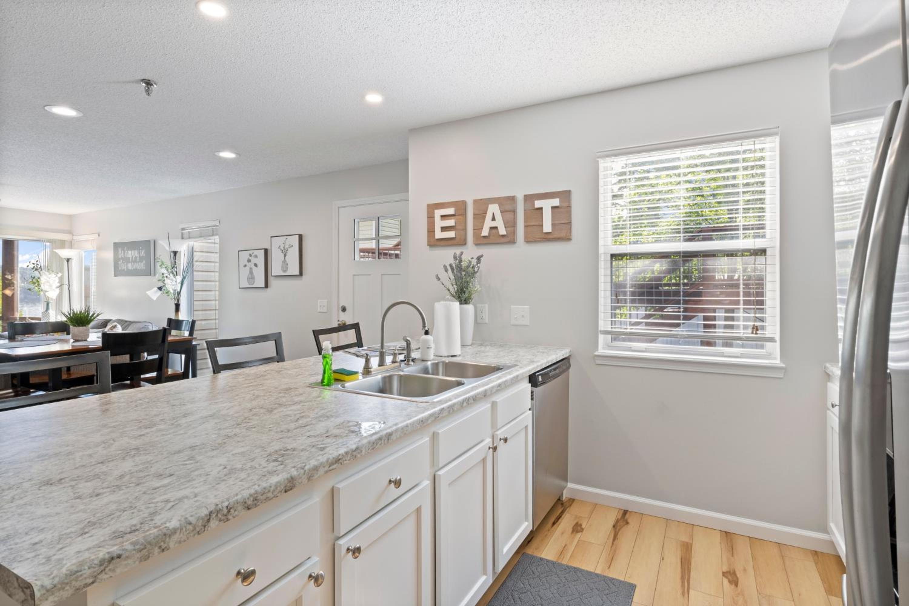 Dream Condo with Perfect Location for All The Fun!