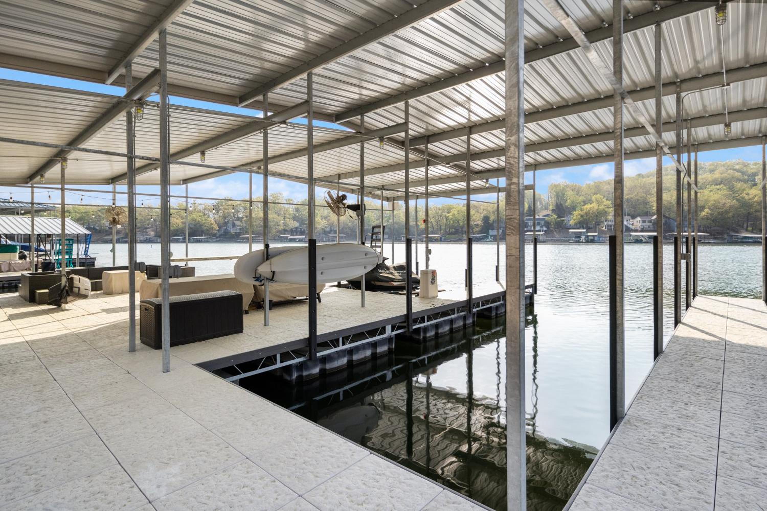 Family-Friendly, Dock Enjoyment, Kayaks, Lake View