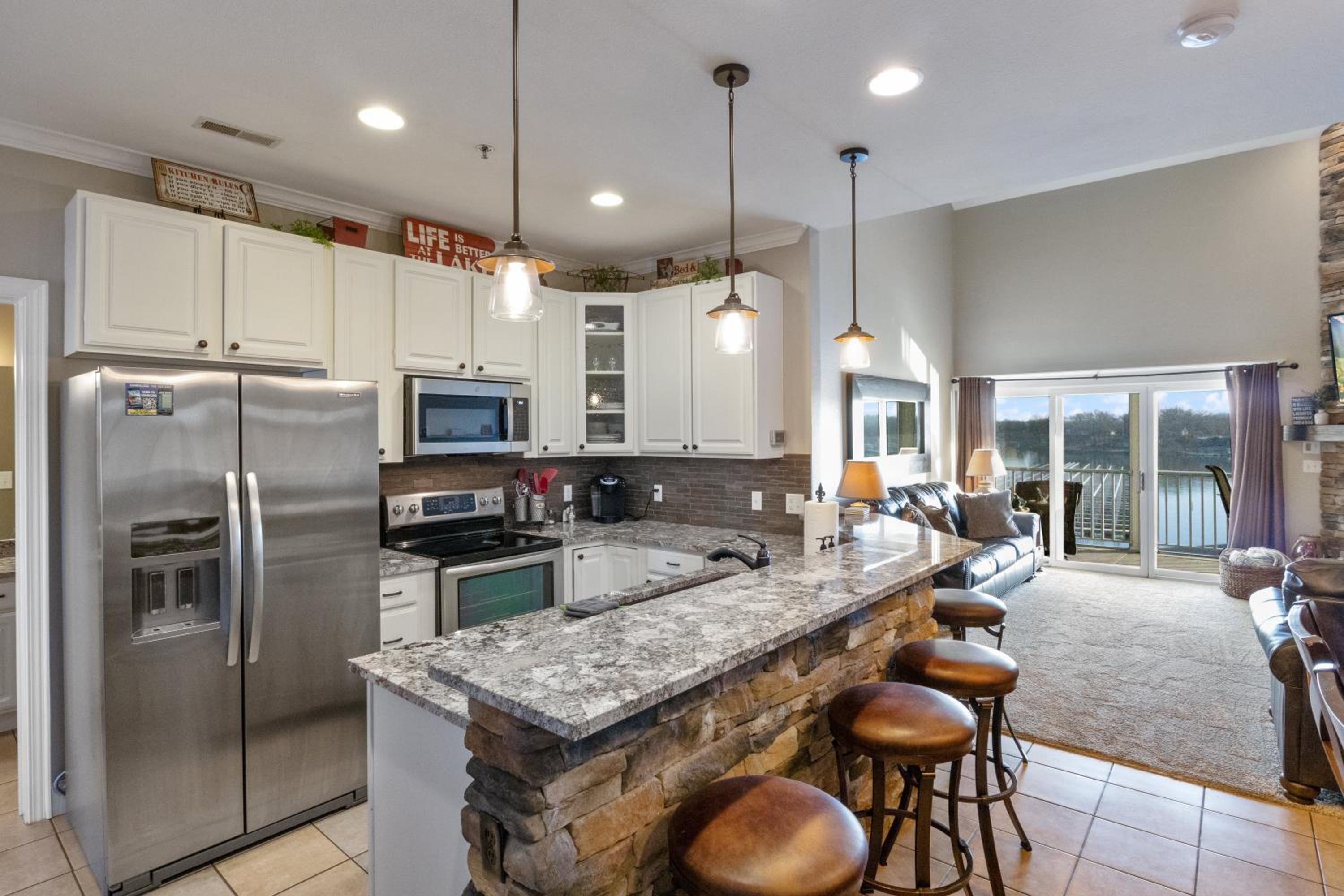 Beautiful Cove Views & Plenty Relaxing Spaces