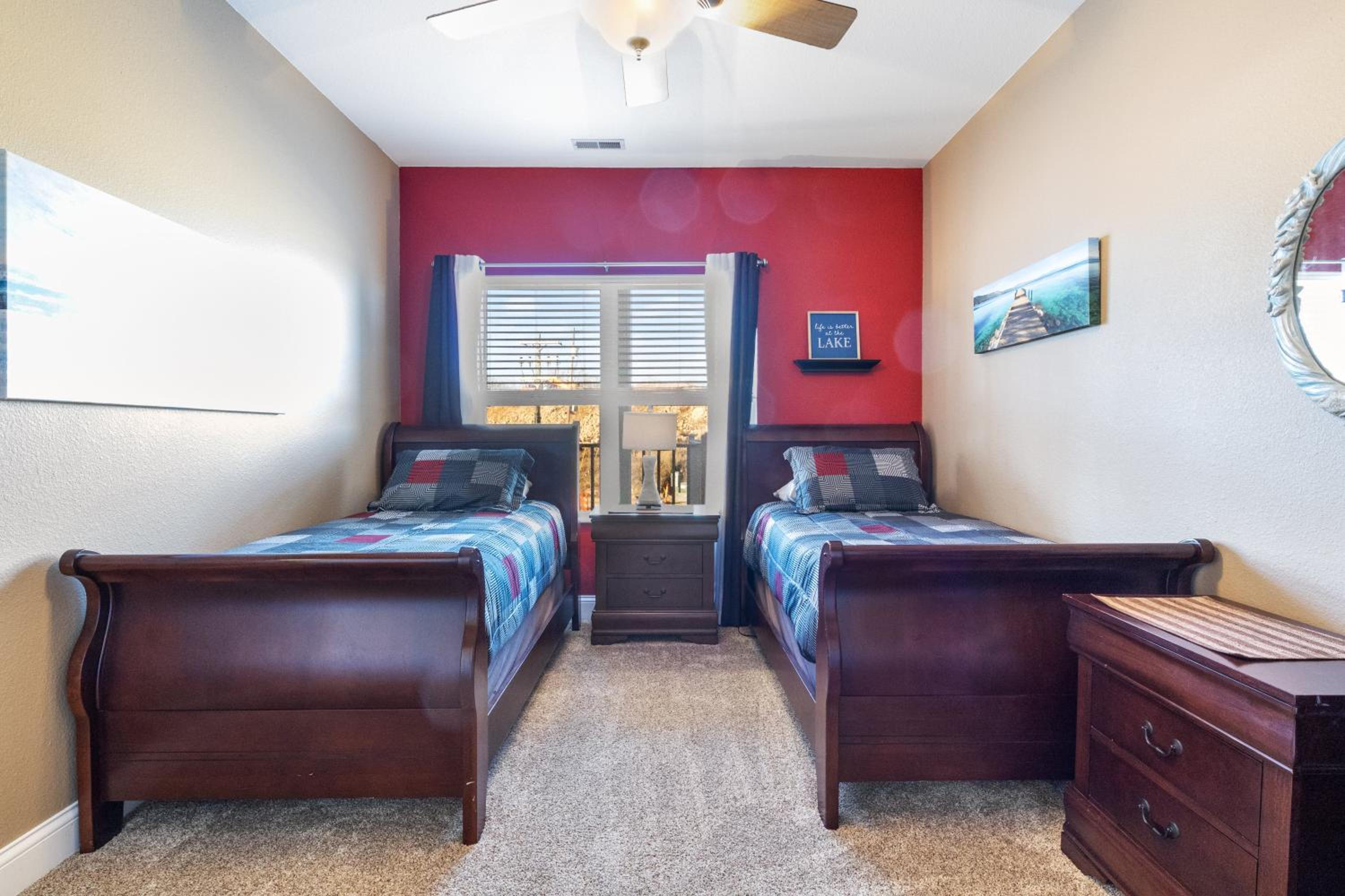 Beautiful Cove Views & Plenty Relaxing Spaces