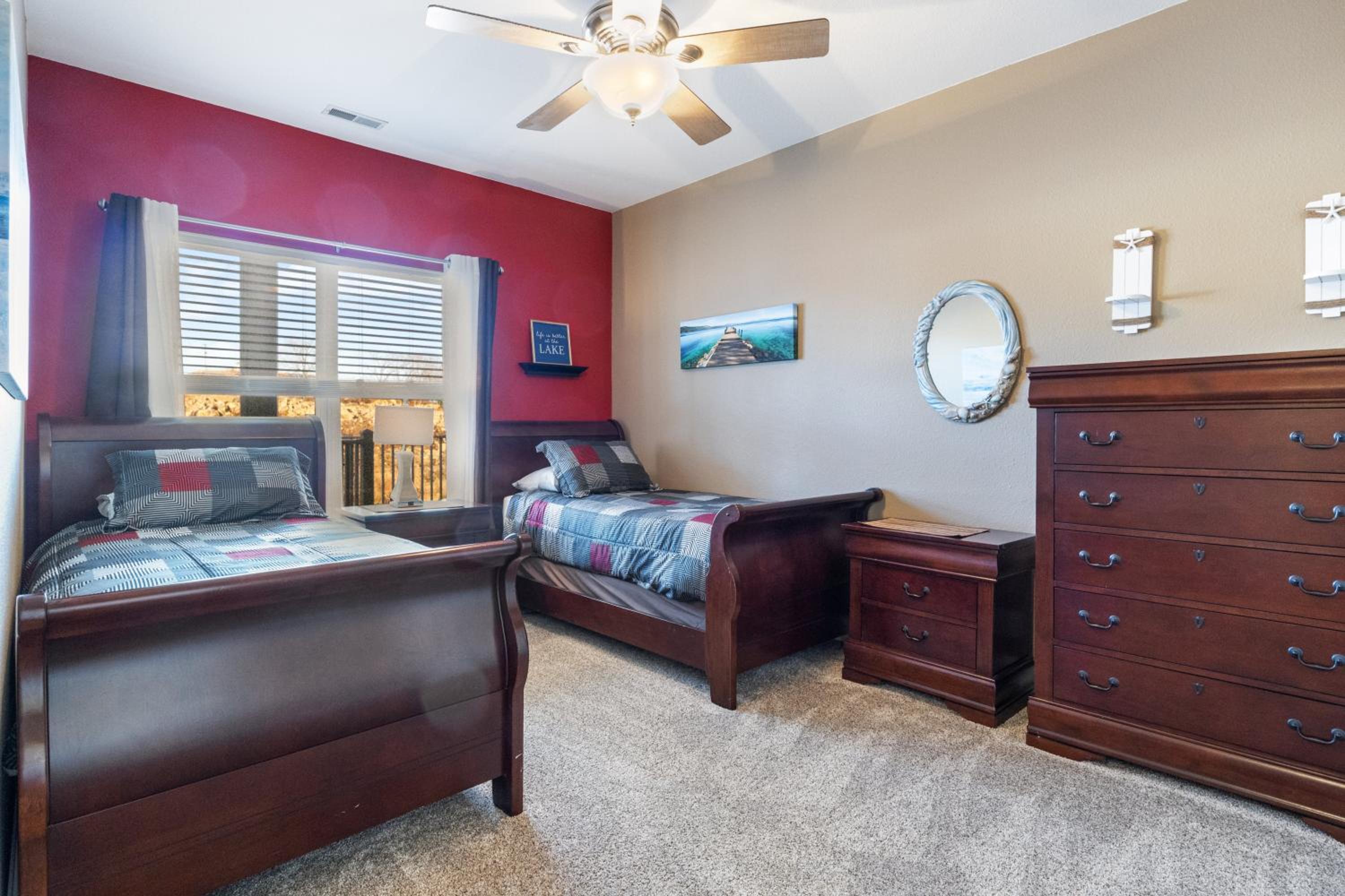 Beautiful Cove Views & Plenty Relaxing Spaces