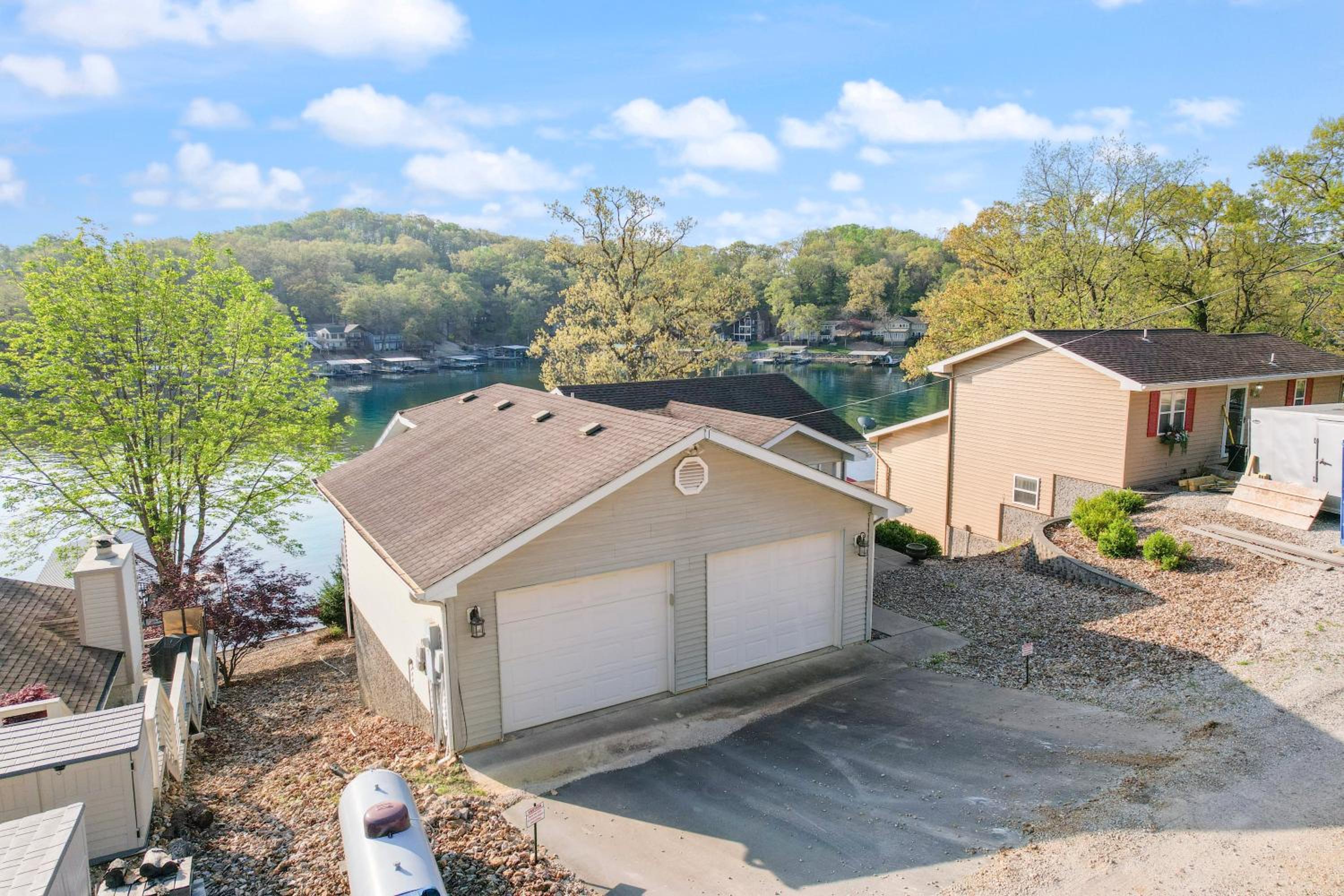 Family-Friendly, Dock Enjoyment, Kayaks, Lake View