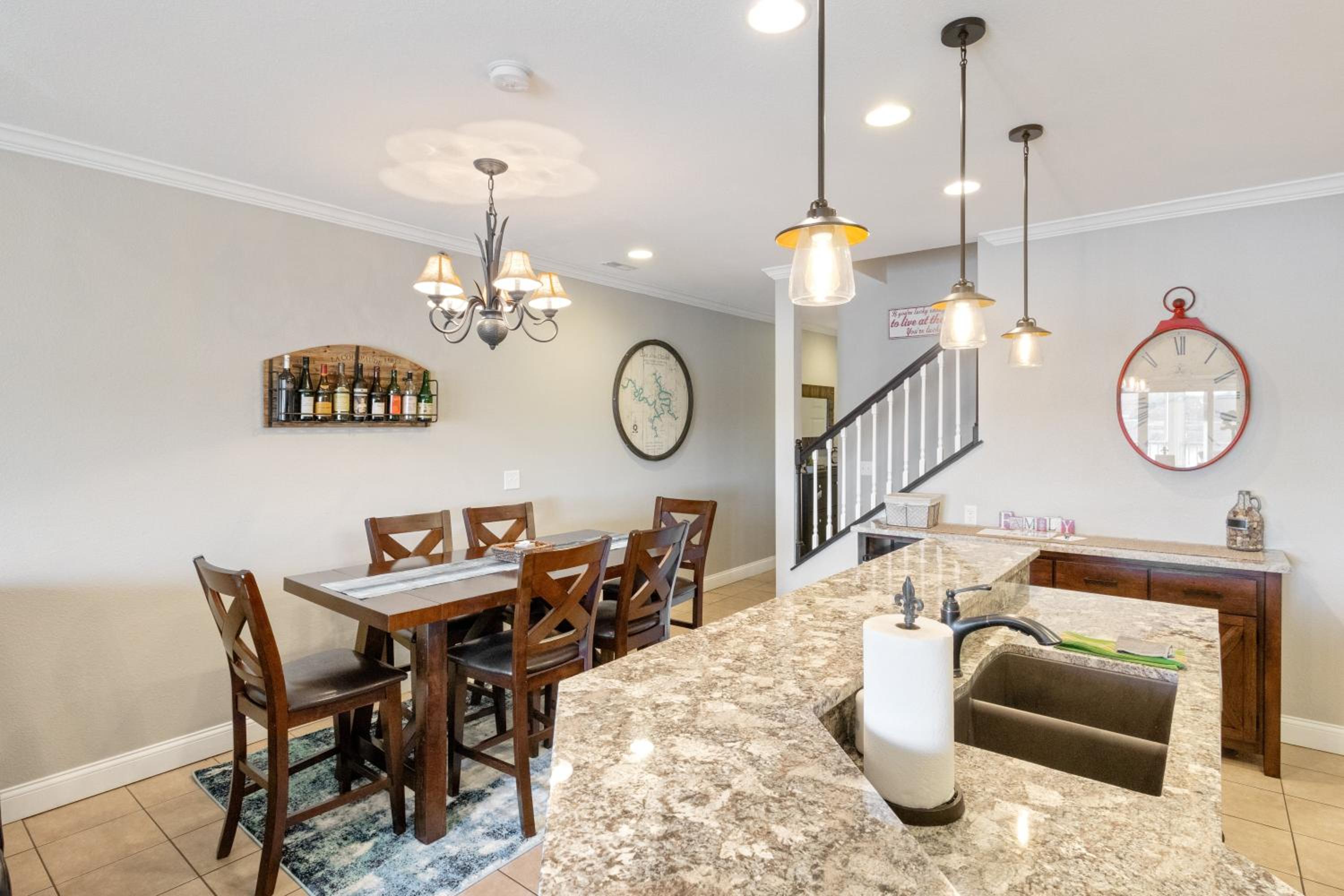 Beautiful Cove Views & Plenty Relaxing Spaces