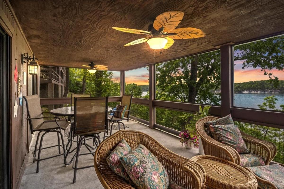 Excellent Family Stay w/ Boat Slip, 2 Pools, Hot Tub, Courts & Arcade Games