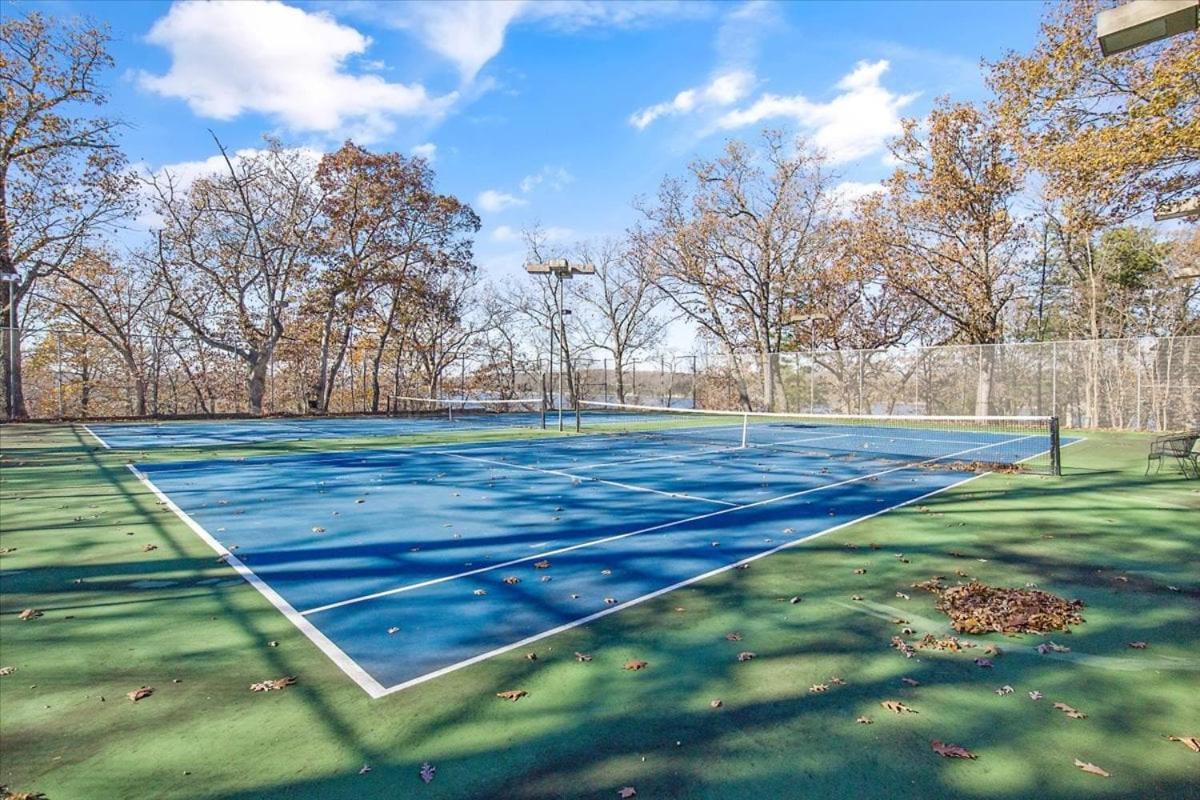 Excellent Family Stay w/ Boat Slip, 2 Pools, Hot Tub, Courts & Arcade Games