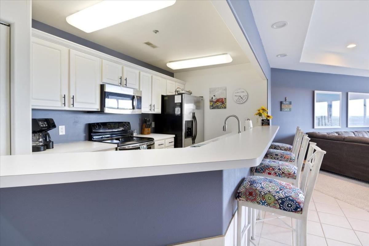 Family-Friendly Condo w/ 2 Pools & Updated Deck on the 14mm