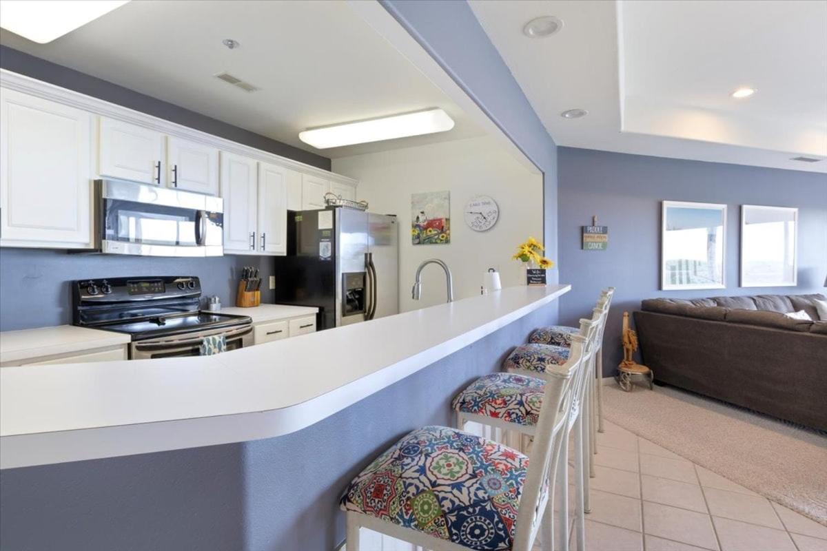 Family-Friendly Condo w/ 2 Pools & Updated Deck on the 14mm