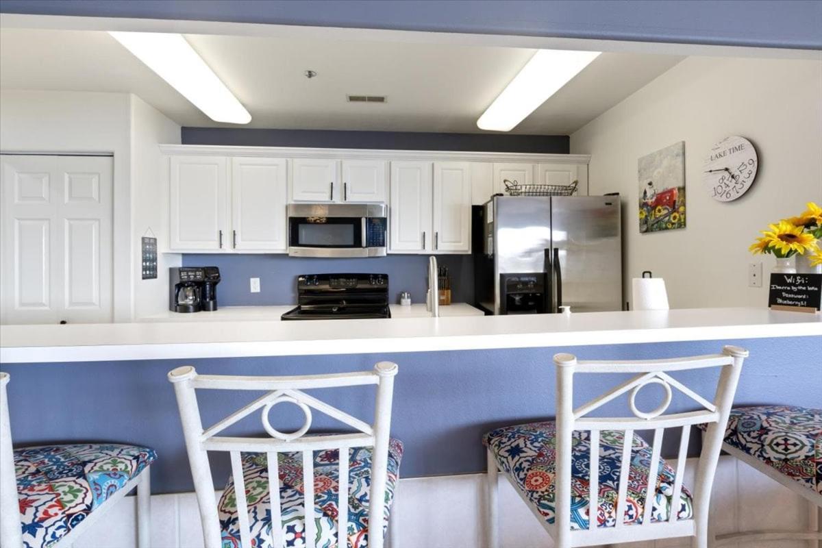Family-Friendly Condo w/ 2 Pools & Updated Deck on the 14mm