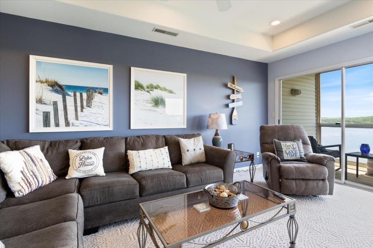 Family-Friendly Condo w/ 2 Pools & Updated Deck on the 14mm
