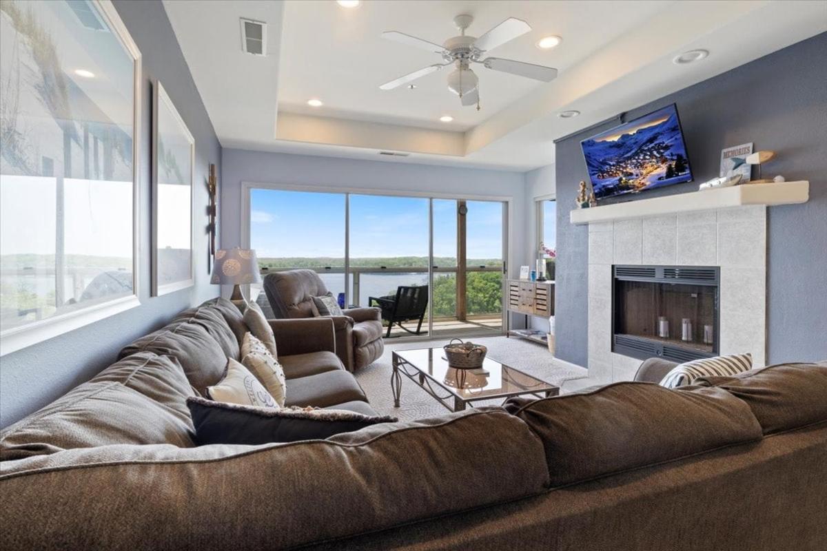 Family-Friendly Condo w/ 2 Pools & Updated Deck on the 14mm