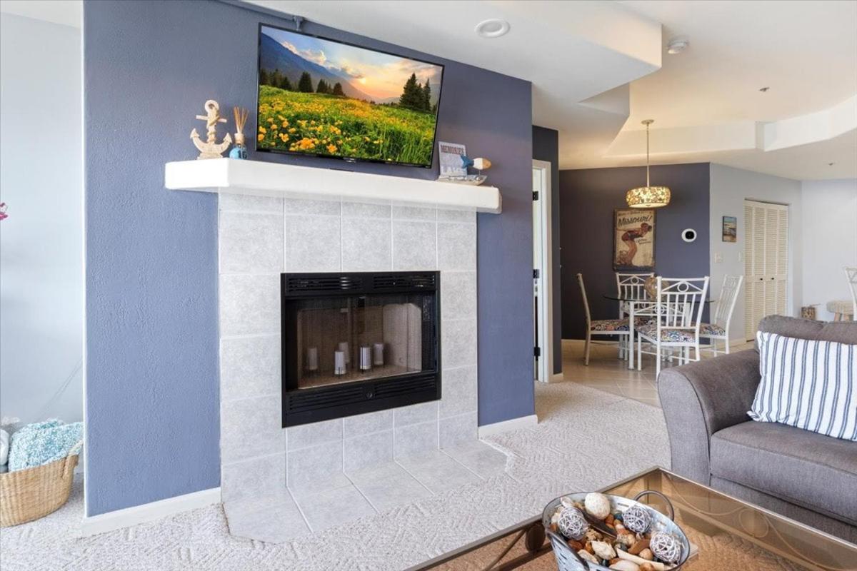 Family-Friendly Condo w/ 2 Pools & Updated Deck on the 14mm
